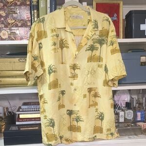 Tommy Bahama Yellow Palm Tree Print 100% Silk Shirt Size Medium